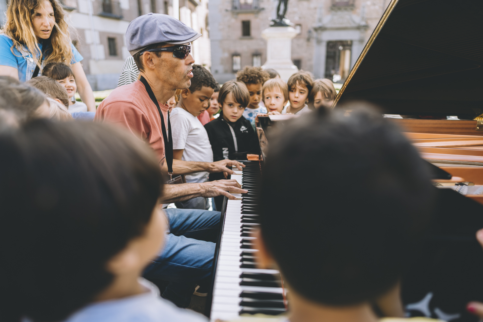 la teva ciutat s'omple de pianos