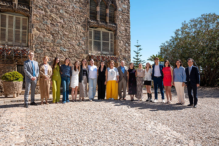 jesús serra degree scholarships