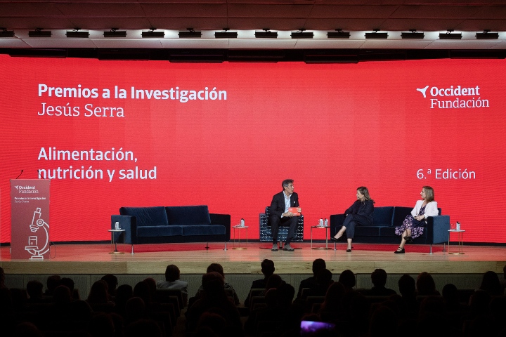 Determining the winners of the 4th edition of the Research Awards