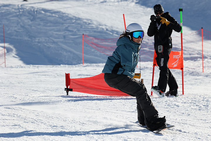 Irati Idiakez skiing