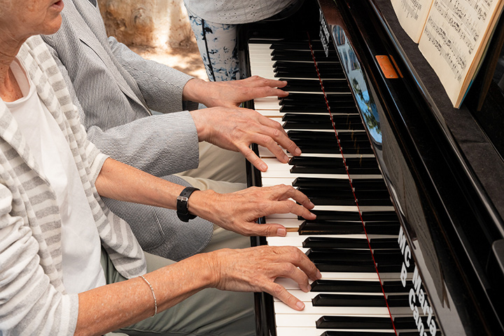 Paseo de Gracia is filled with pianos 2022