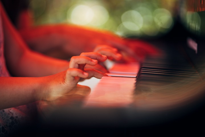 Your city is full of pianos santander