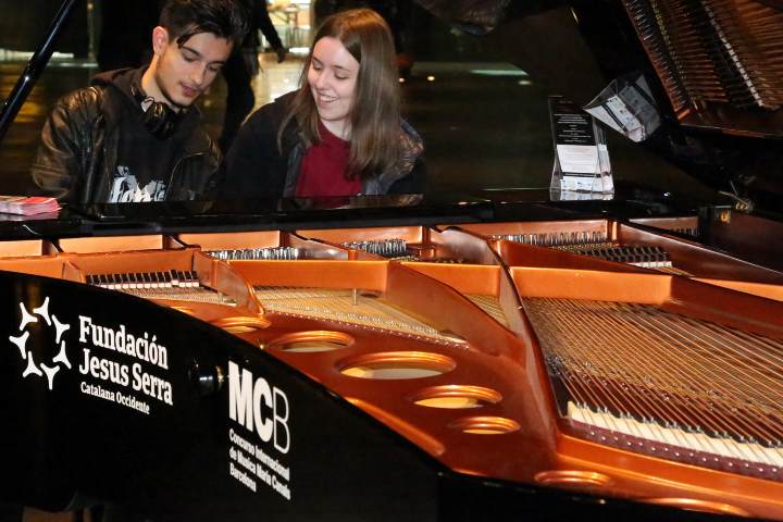 La ciudad de Cáceres se llena de pianos